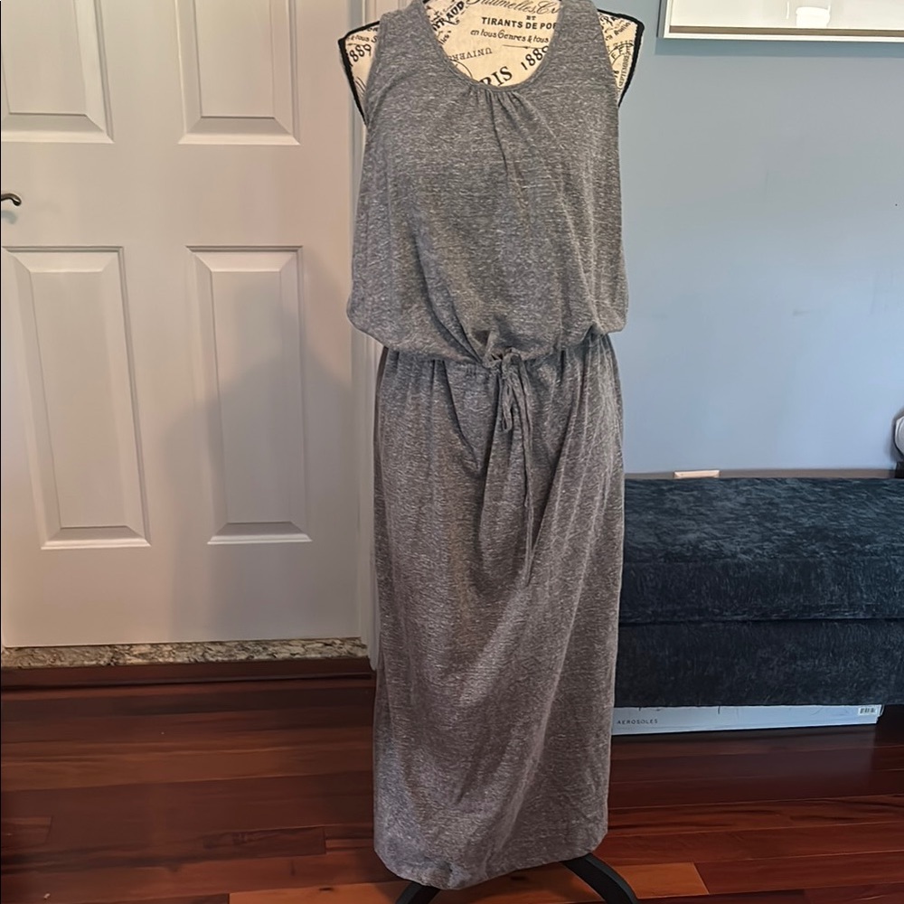 Caslon Gray Maxi Dress Petite